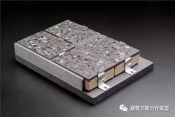 中國曾經(jīng)最常用的建筑墻體保溫體系,究竟哪一個(gè)會(huì)獨(dú)霸江湖?